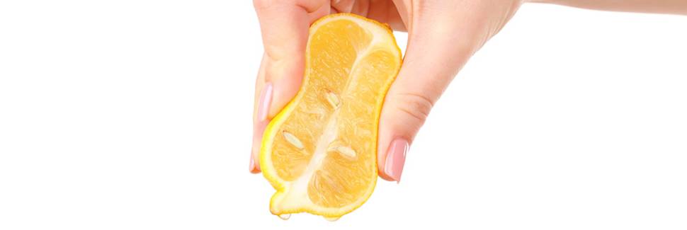 簡単にできる！ レモン水の作り方