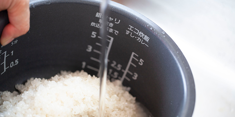 お米を炊くときのベストな水の量は？ おいしくなる水選び